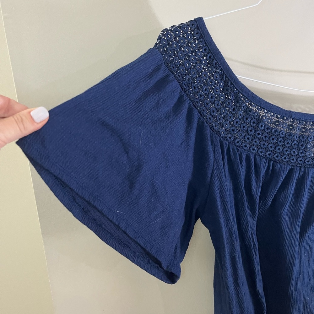 Boatneck Slight off-shoulder lightweight plus size blouse